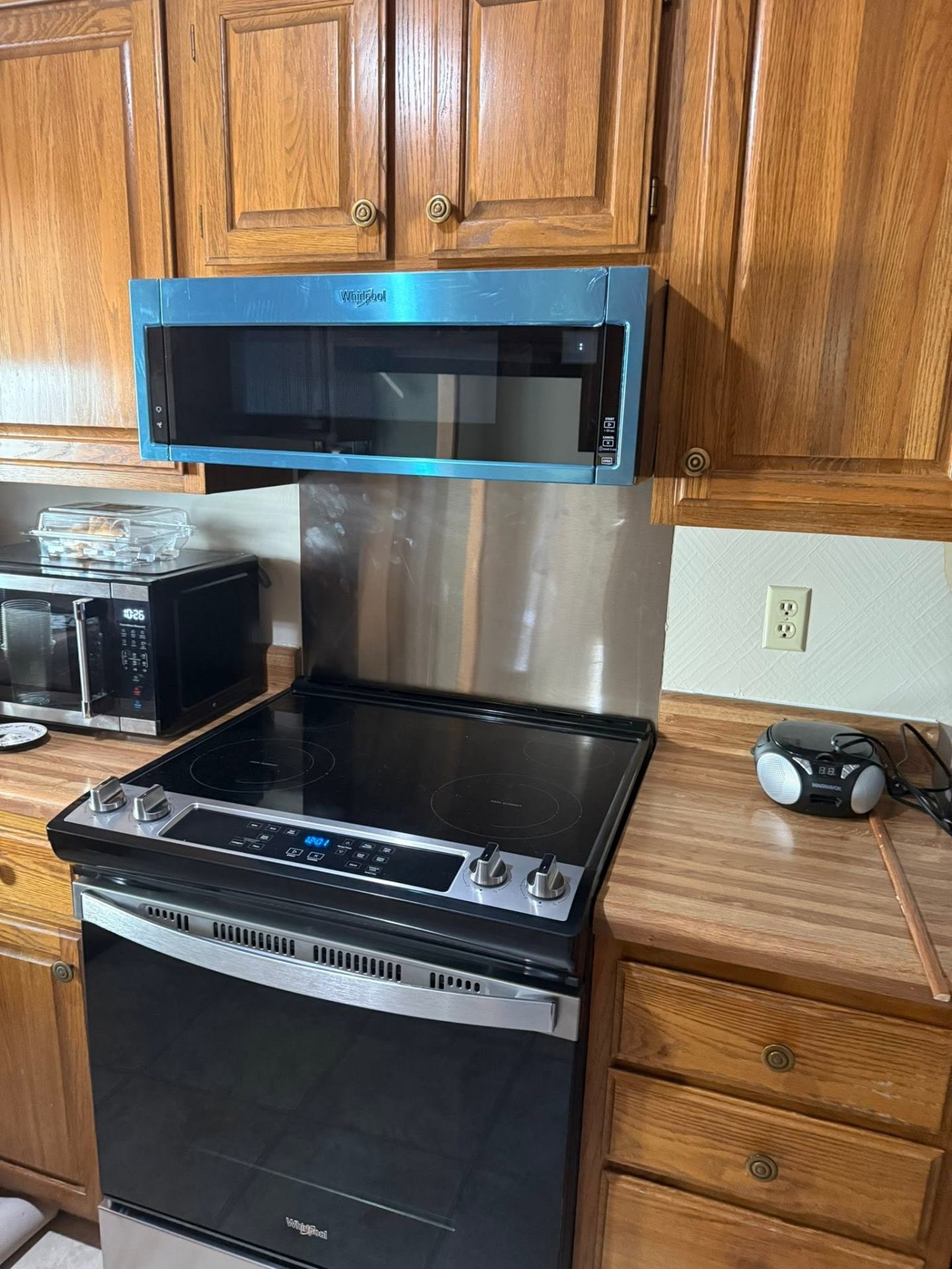 New Stove & Range Hood Install — After